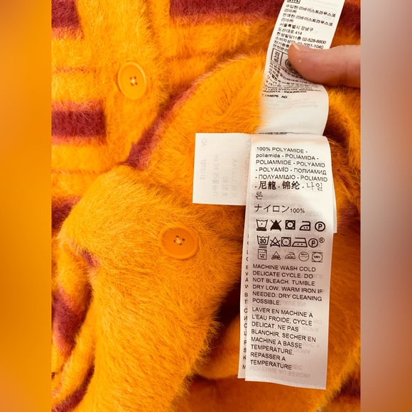 Levis fuzzy sweater (Multiple sizes) - Picture 9 of 12